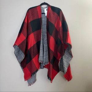 Maurices reversible plaid blanket ruana (one size)